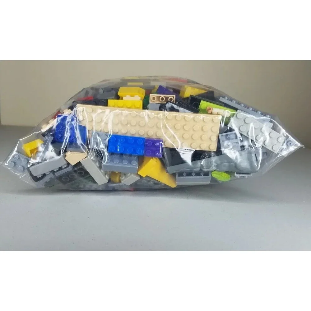 2.7 Lb Lot of Random Mega Bloks Halo Dragons Pieces, Minifigure Parts, and Kinex